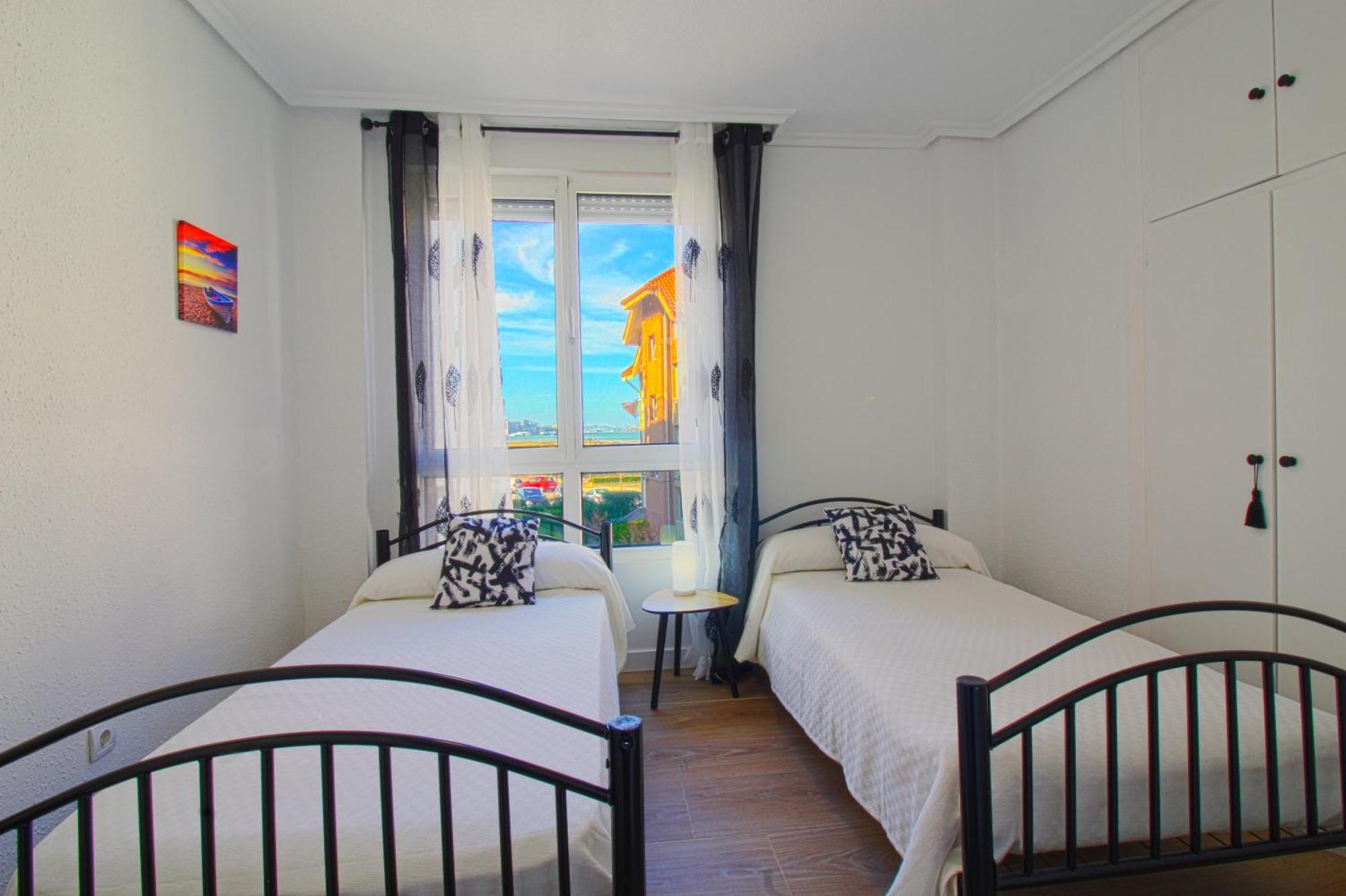Entre Playa Y Puntal Apartment Somo Bagian luar foto